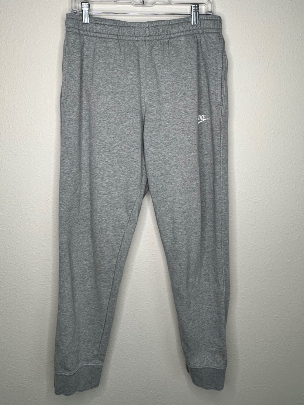 Nike Sportswear Club Fleece Joggers, Heathered Gray, Size Large
